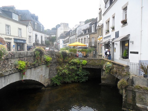 La Bretaña y sus encantos - Blogs de Francia - Día 3: Auray – Pont Aven – Concarneau – Pointe du Raz - Quimper (2)