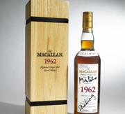 1962_macallan_whisky_bottle_signed_by_skyfall_ca.jpg