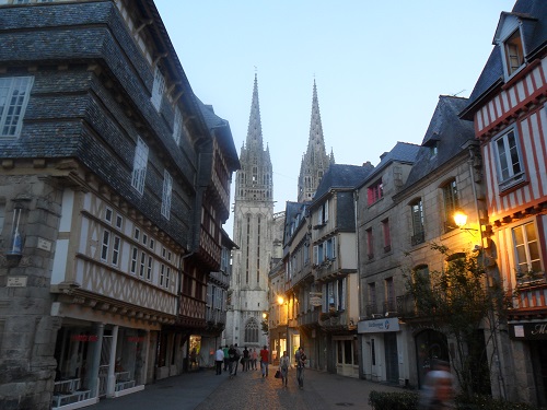 La Bretaña y sus encantos - Blogs de Francia - Día 3: Auray – Pont Aven – Concarneau – Pointe du Raz - Quimper (10)