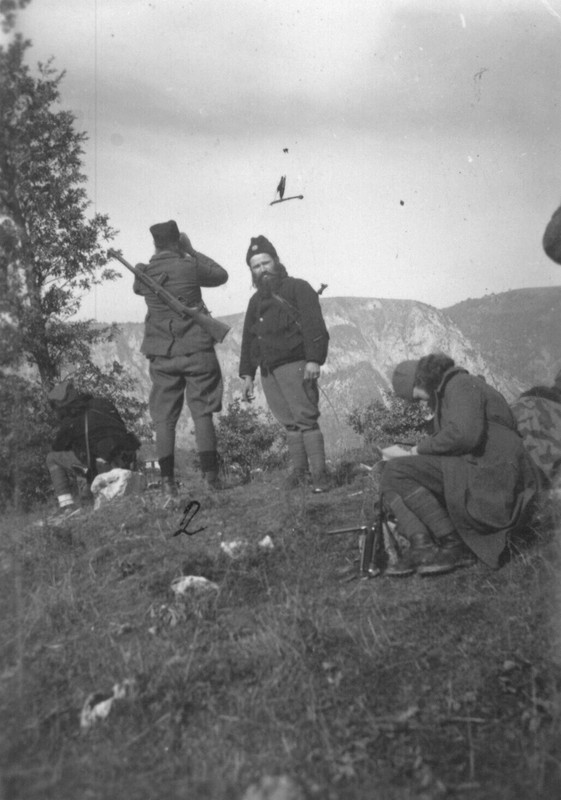 [Слика: slika_231-240_copy_08.jpg]