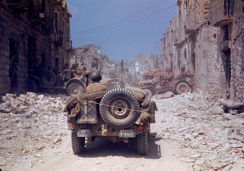 Camino a Roma 1944