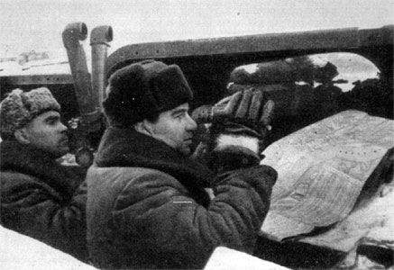 Chuikov y Gurov en el puesto de observación. Stalingrado, octubre de 1942