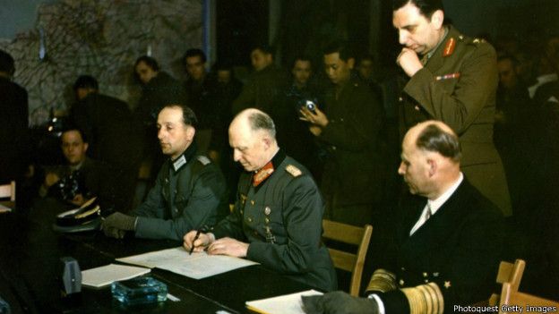 El Acta de Rendición de Alemania, firmada el 7 de mayo de 1945 en Reims
