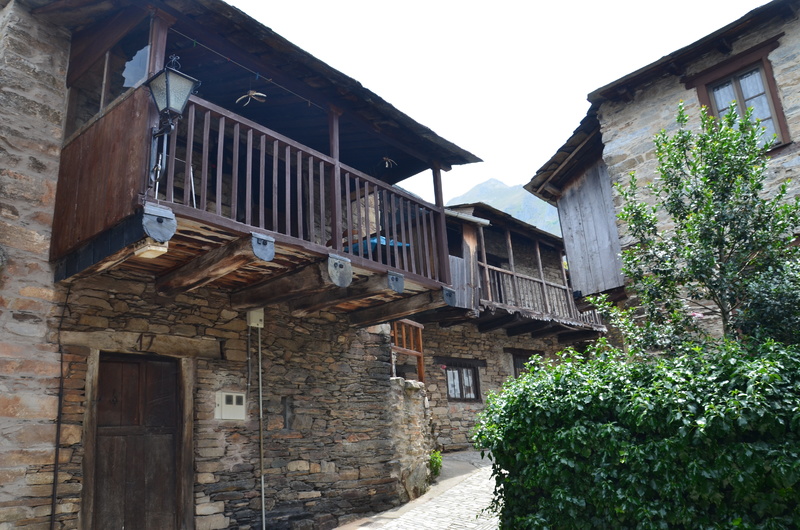 PEÑALBA DE SANTIAGO-22-6-2017-LEÓN - Los pueblos más bonitos de España-2010/2023 (15)