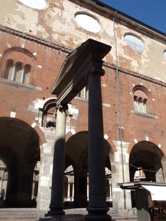 Primer día: LLegada, traslado hotel y recorrido Duomo, Palazzo Reale y mucho más - Milán - Lago Como - Bérgamo (29)